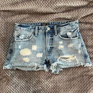 Abercrombie and Fitch Harper Low Rise Jean Shorts size 25